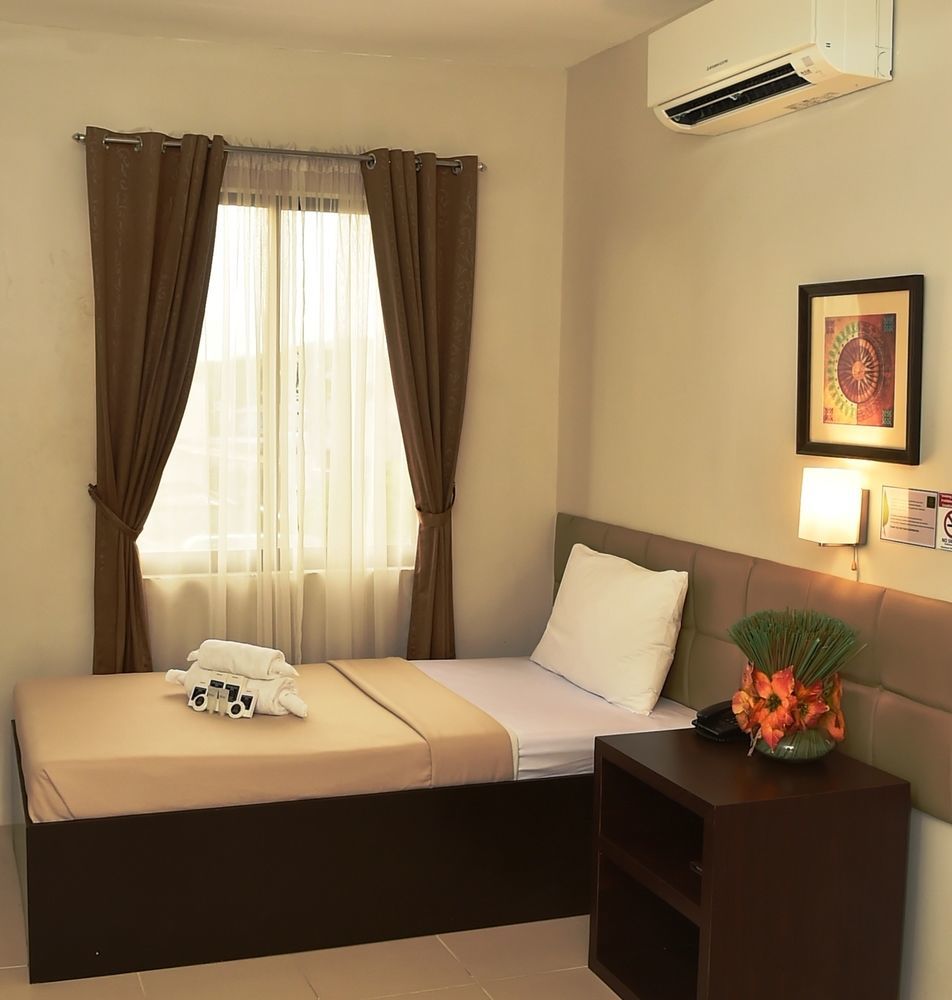 Columbus Plaza Hotel General Santos City Exterior foto